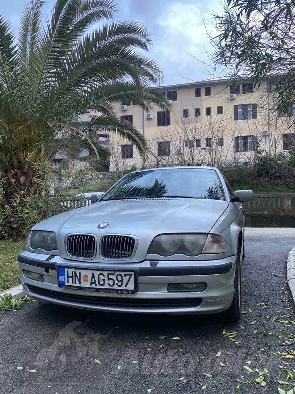 BMW - 320 - 320i