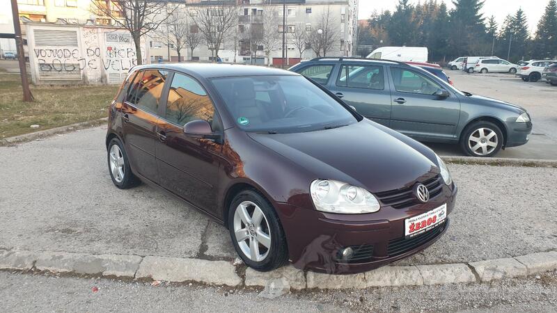 Volkswagen - Golf 5 - 1 9 TDI INDIVIDUAL