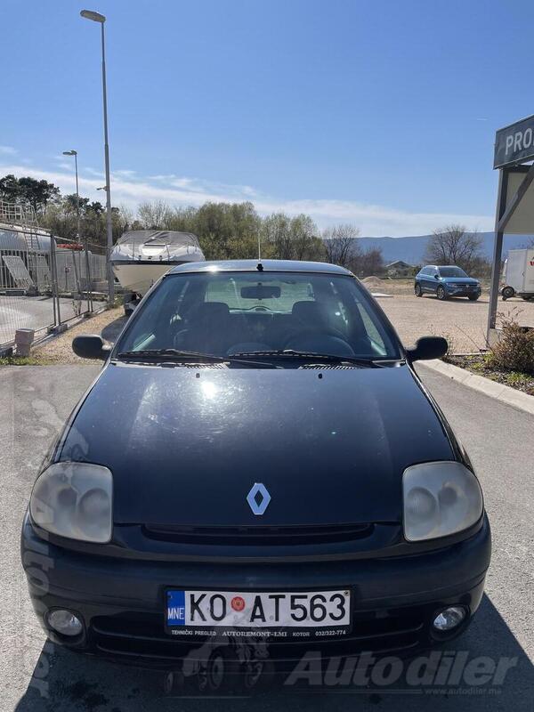 Renault - Clio - 1.4 16V