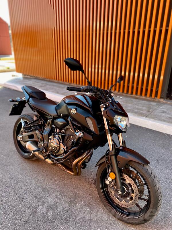 Yamaha - MT 07