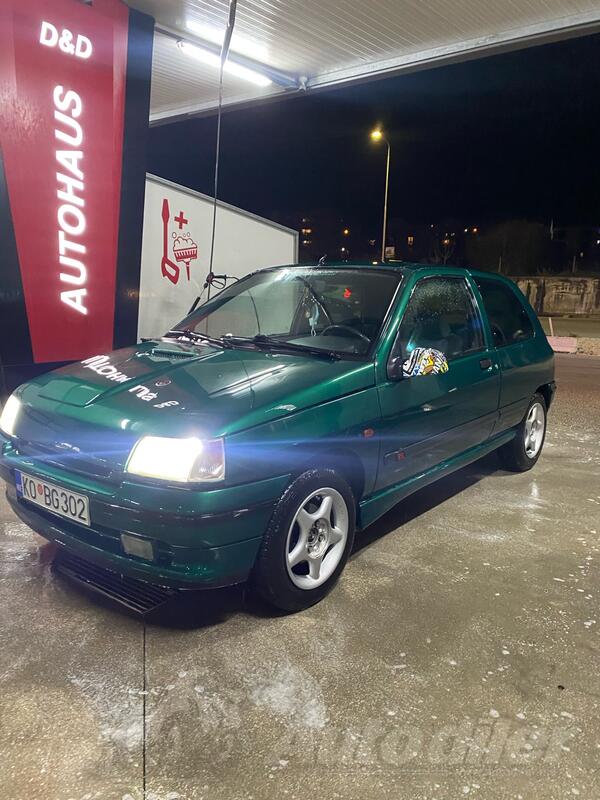 Renault - Clio - 1.8