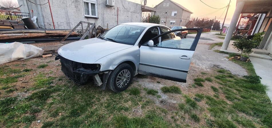 U djelovima Volkswagen - Passat 1.9tdi
