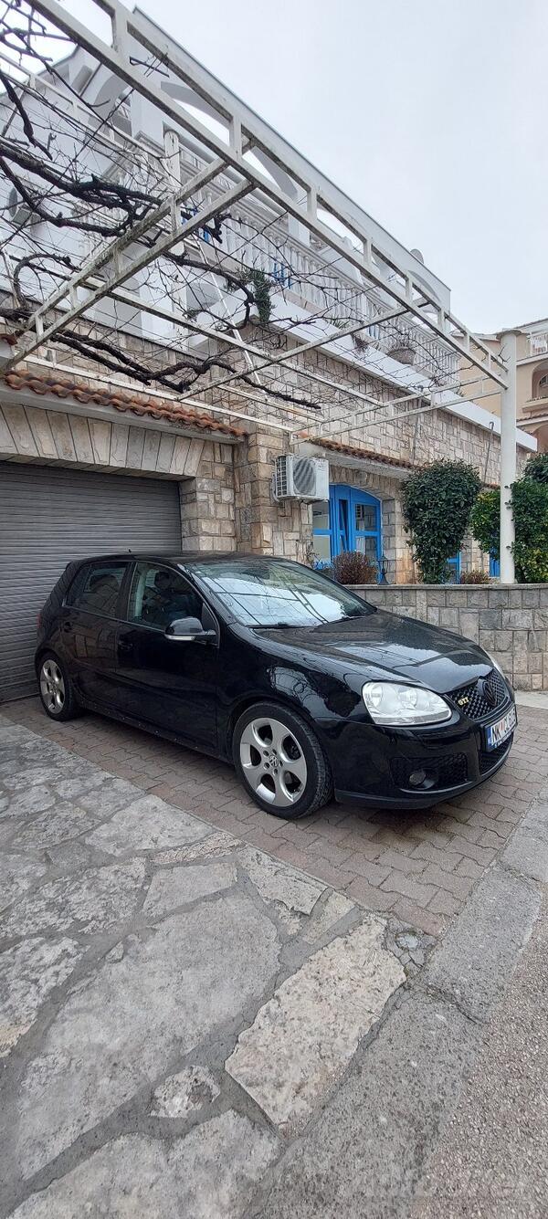 Volkswagen - Golf 5 - 2.0 4x4