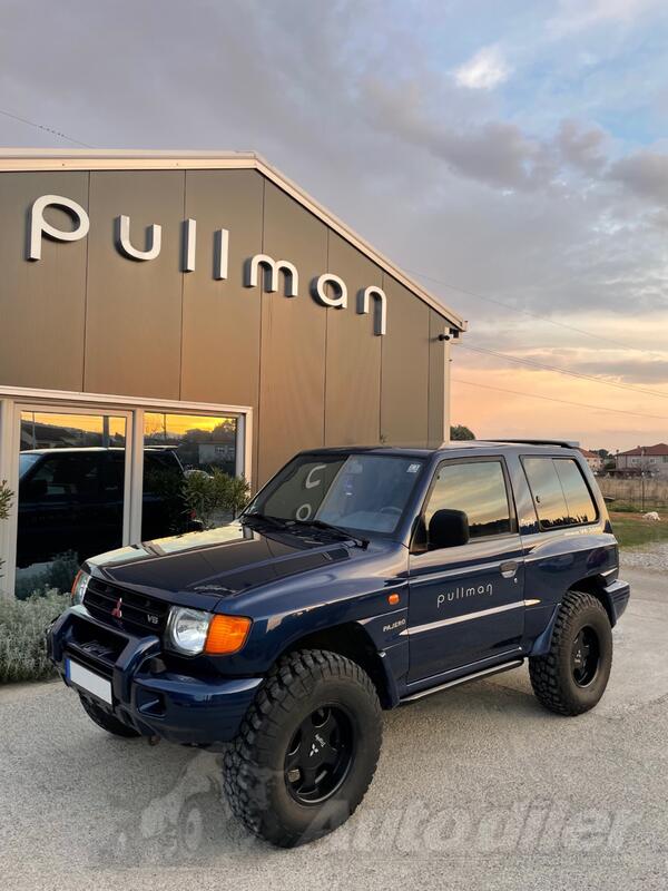 Mitsubishi - Pajero - Trophy 3.5 V6