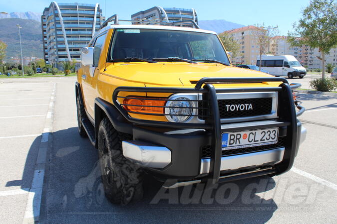 Toyota - FJ Cruiser - 4.0