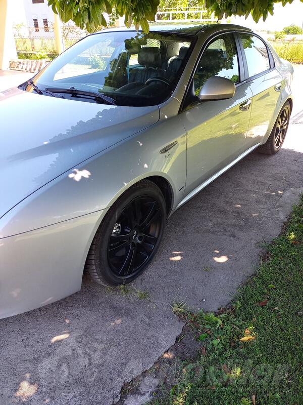 Alfa Romeo - 159 - 2,2 jts