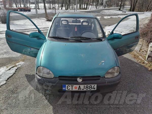 Opel - Corsa - 1.4.i