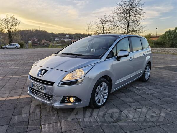 Peugeot - 5008 - 1.6 HDI