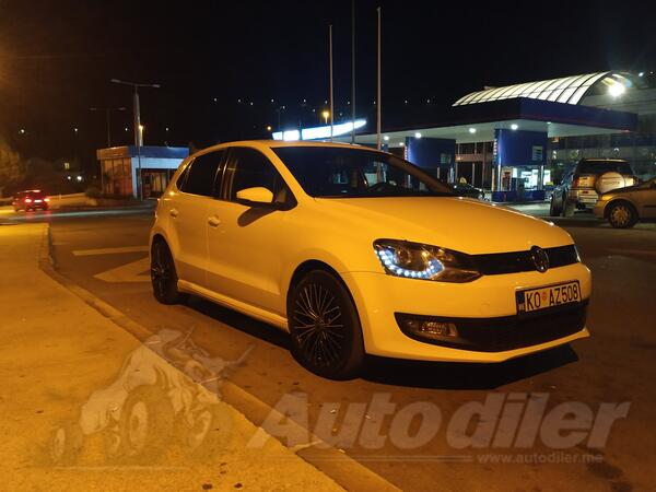Oba fara za Volkswagen - 2018, 2010