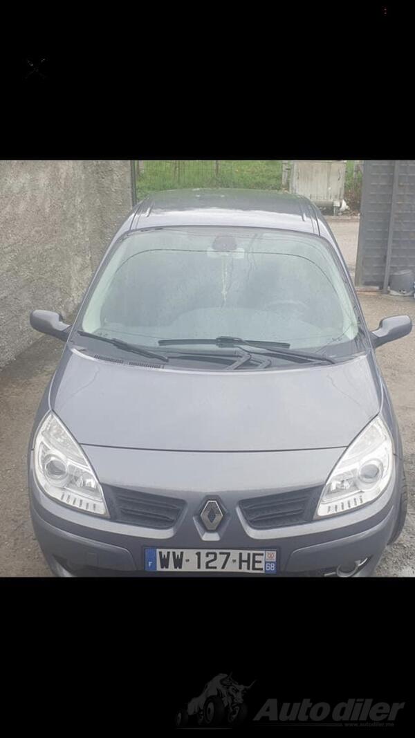 Renault - Scenic