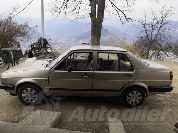 Volkswagen - Jetta - 1.3