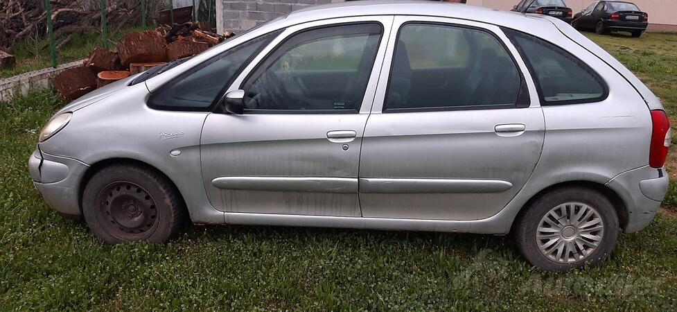 Citroen - Xsara Picasso - 2.o 66kw 2004