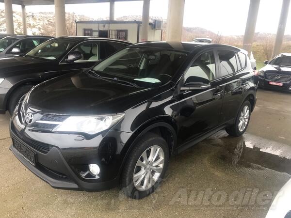 Toyota - RAV 4 - 2.2D4D