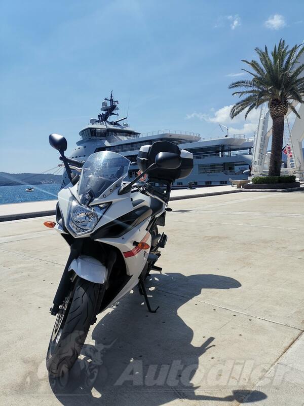 Yamaha - XJ6 Diversion F