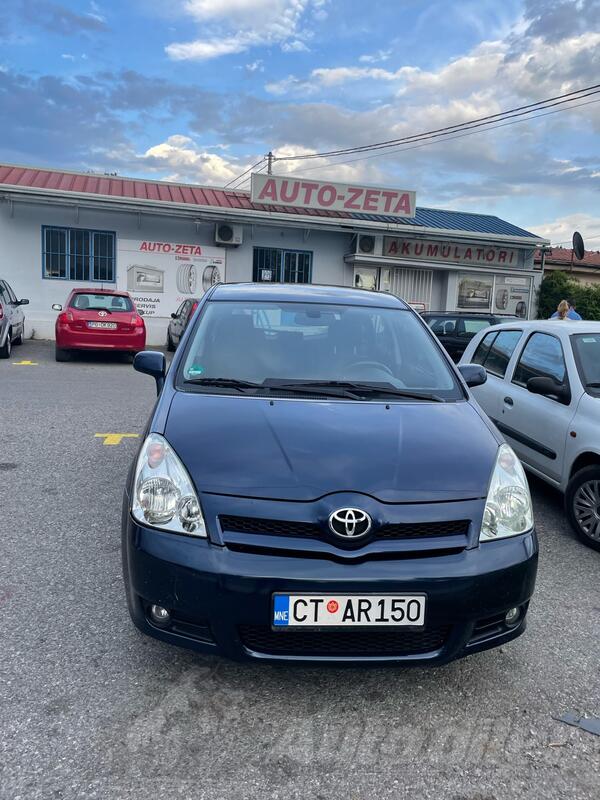 Toyota - Corolla Verso - 2.0 D4D