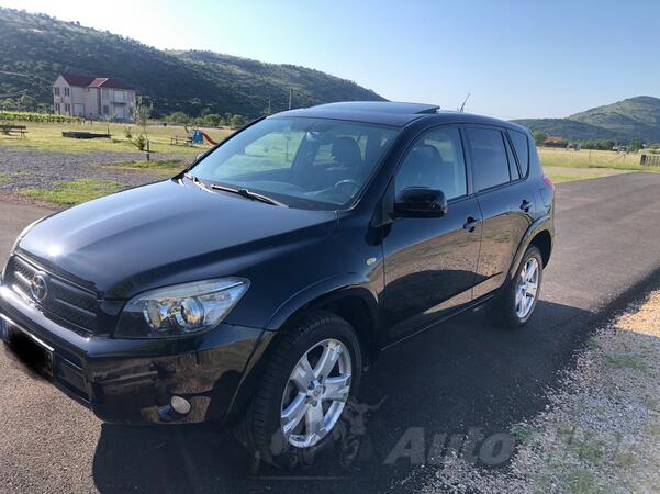 Toyota - RAV 4 - 2.2 d