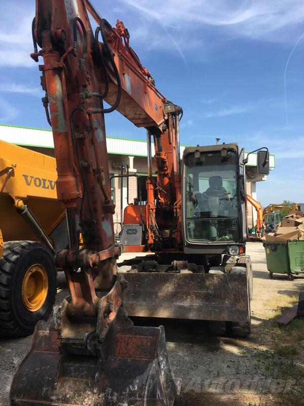 Hitachi - ZX130W