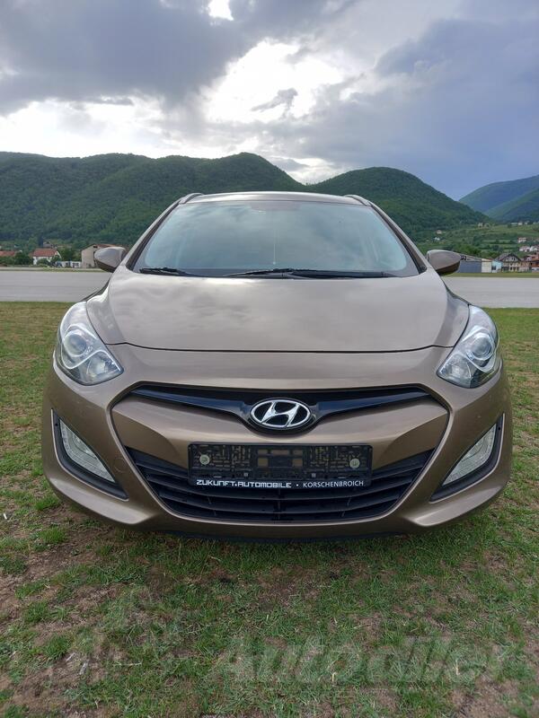 Hyundai - i30 - 1600
