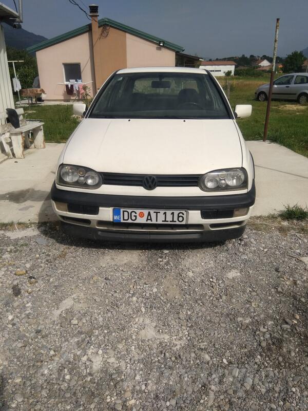 Volkswagen - Golf 3 - s