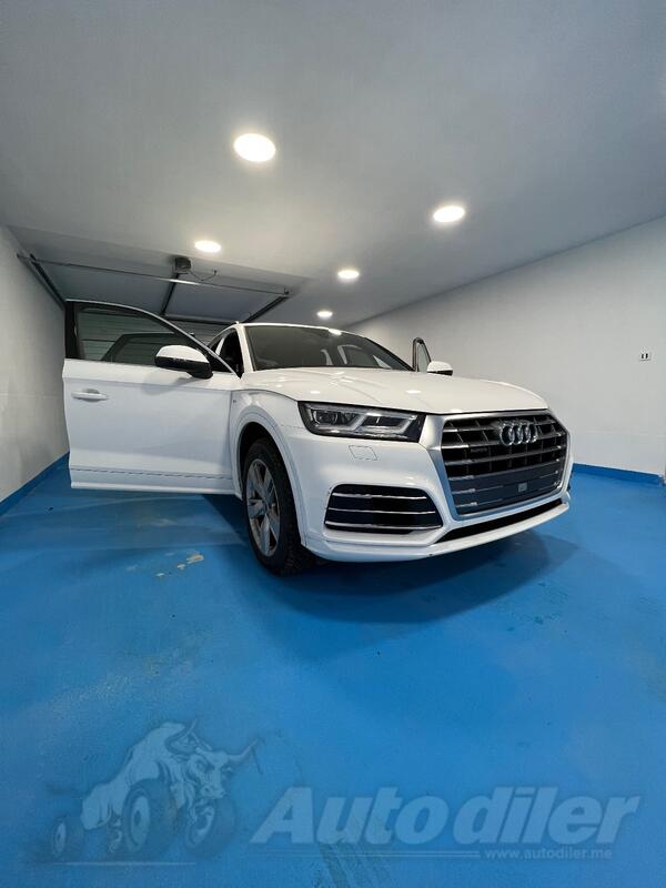Audi - Q5 - 2.0 S-Line