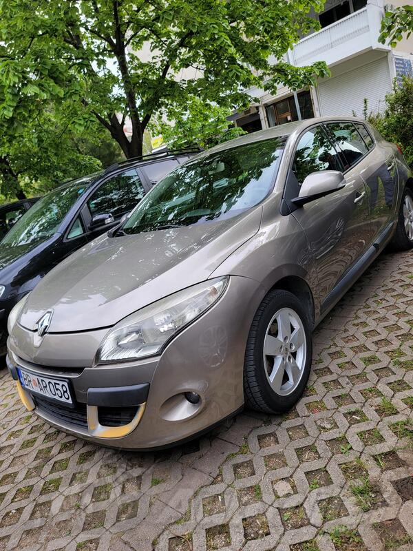 Renault - Megane - 1.6
