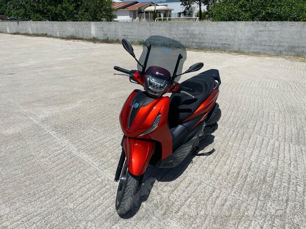Piaggio - BEVERLY 400 Hpe