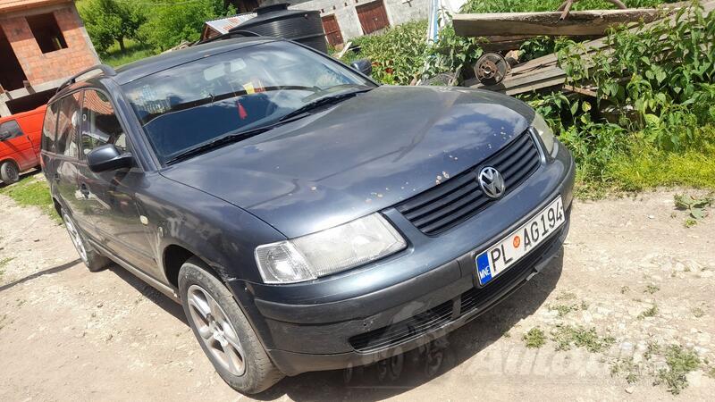 Volkswagen - Passat - B5