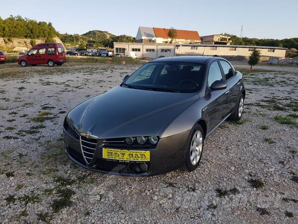 Alfa Romeo - 159 - 1.9 JTDm 110kw