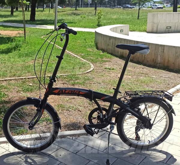 City Bike -  rasklopivi aluminijski skoro nov