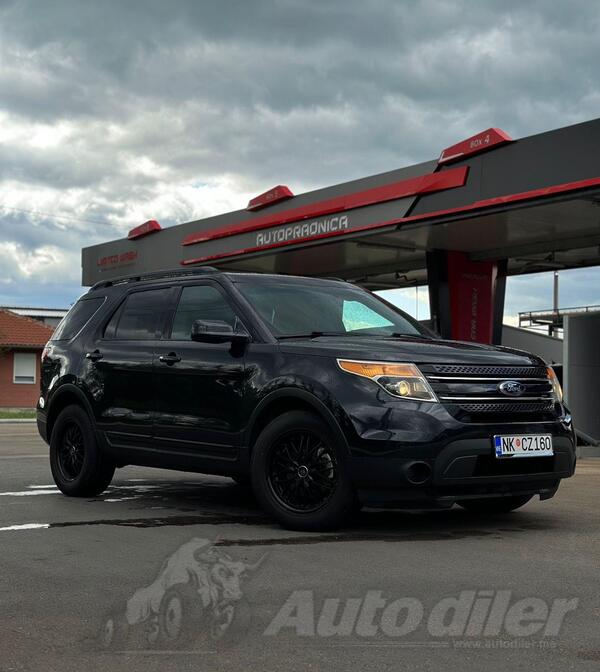 Ford - Explorer - 4WD