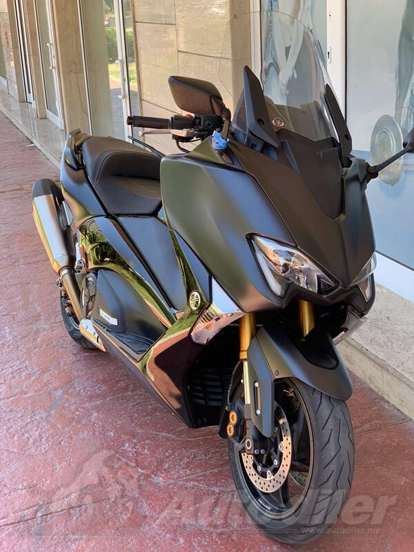 Yamaha - Tmax