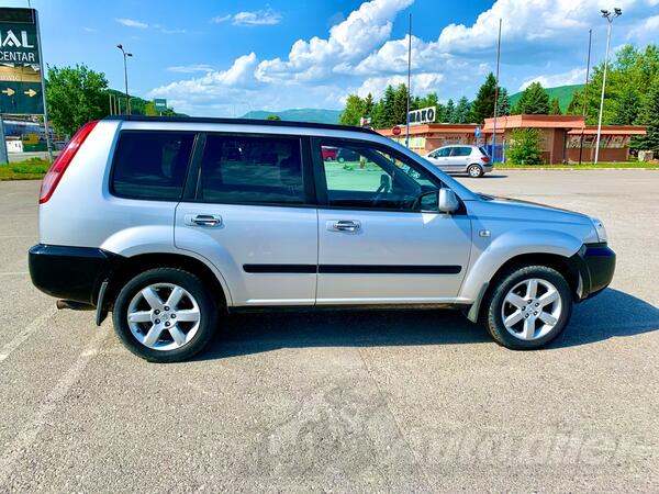 Nissan - X-Trail - 2.2dci