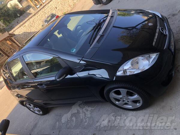 Mercedes Benz - 180 - 2.0 cdi