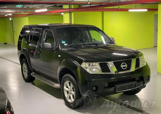 Nissan - Pathfinder - 2.5d