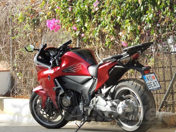 Honda - VFR 1200 F Ohlins full+
