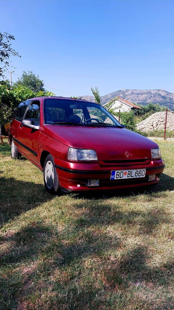 Renault - Clio - 1.4i energy