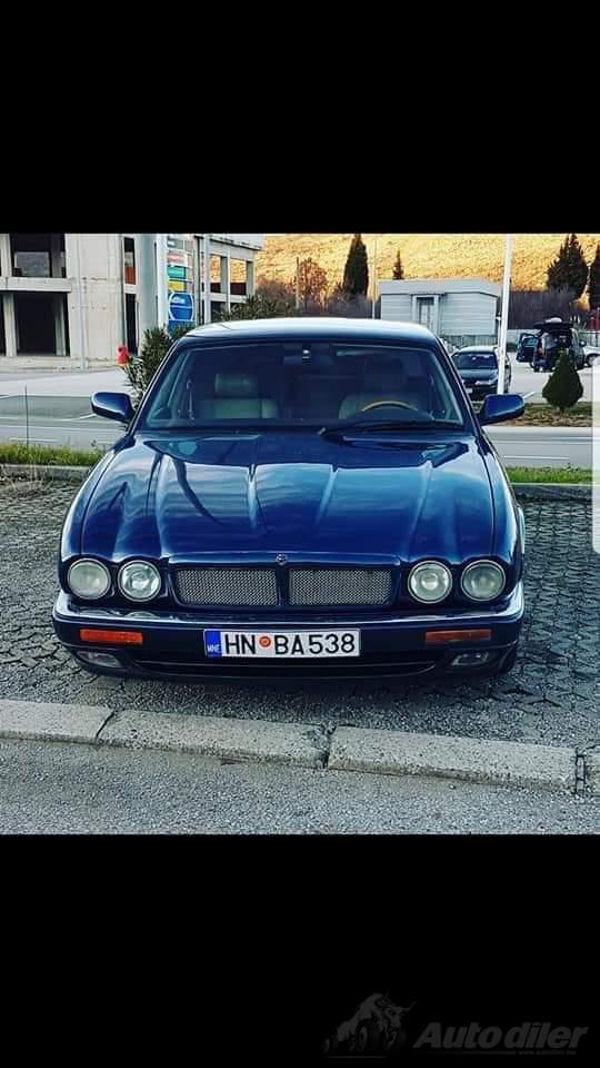 Jaguar - XJR - 4.0