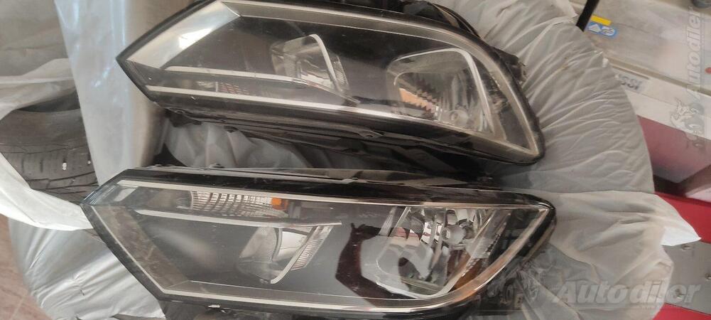 Oba fara za Volkswagen - Passat    - 2015