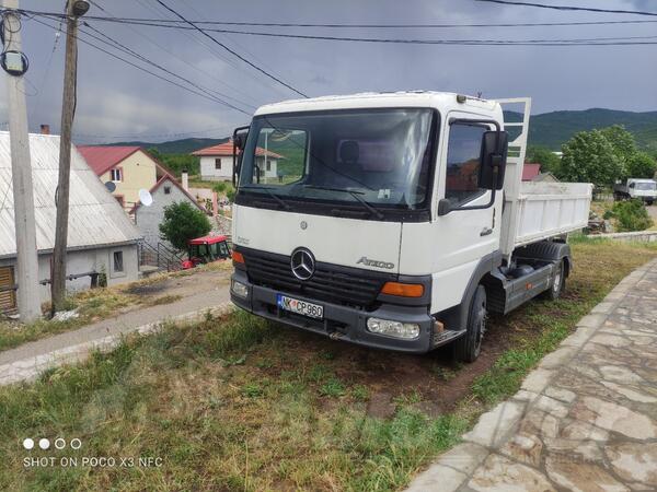 Mercedes Benz - Atego 817