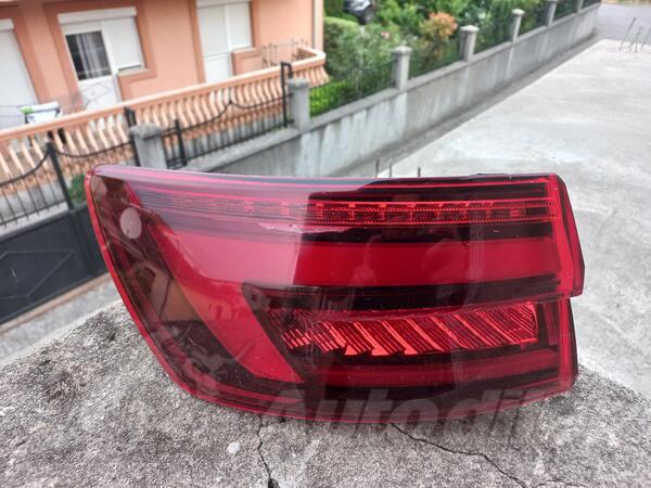 Lijevo stop svjetlo za Audi - A4    - 2015-2019
