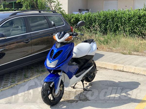 Yamaha - aerox