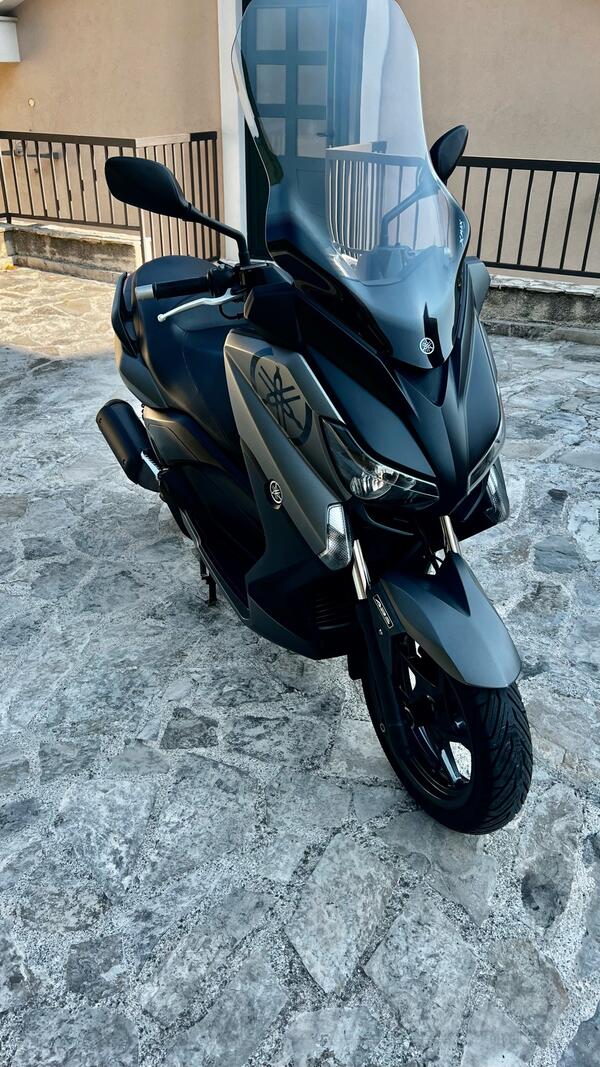 Yamaha - X- MAX