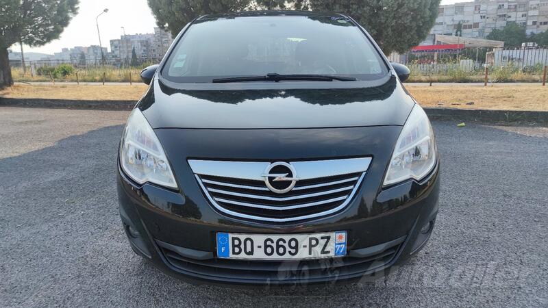 Opel - Meriva - 1.7 Ctdi Cosmo