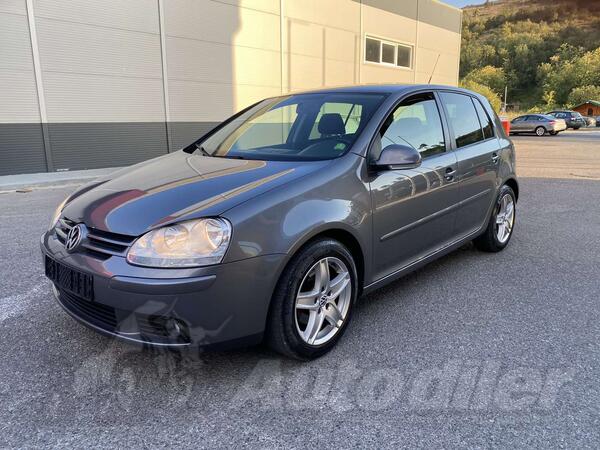Volkswagen - Golf 5 - 1.9Tdi  Bluemotion