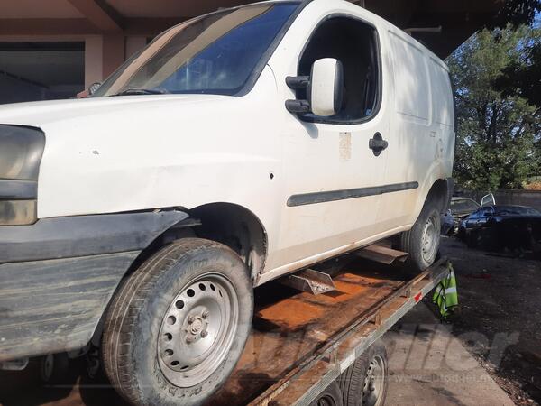 U djelovima Fiat - Doblo 13