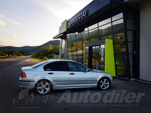 BMW - 320 - 320