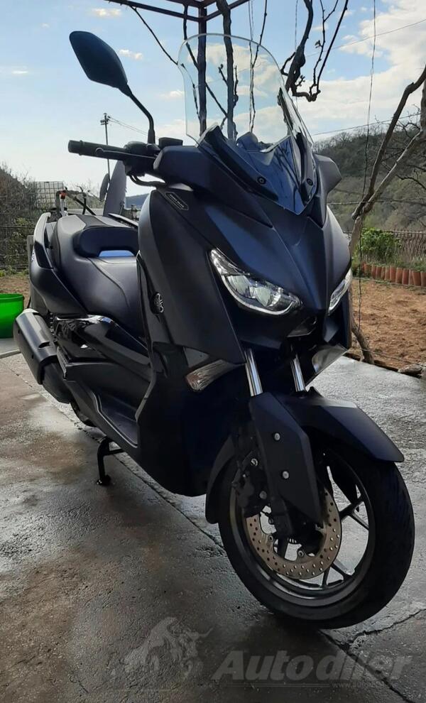 Yamaha - X-MAX Iron Max