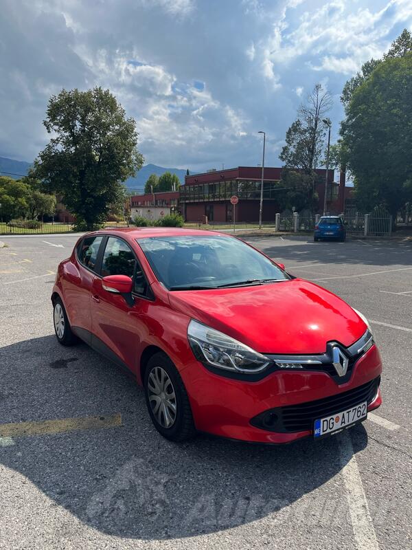 Renault - Clio - 0.9