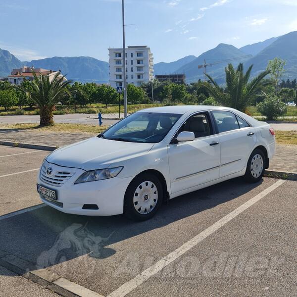 Toyota - Camry - 2.4 GL