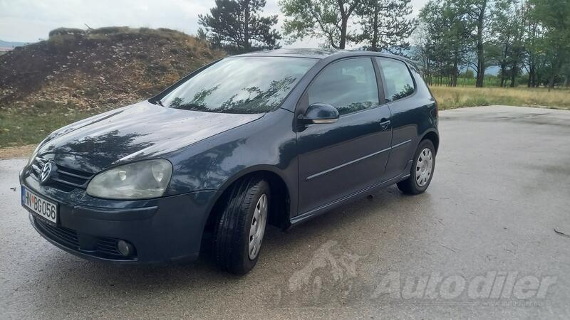 Volkswagen - Golf 5 - 1.6